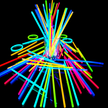 Glow Sticks 100x - Glow-in-the-Dark Multicoloured Bracelets