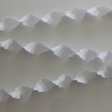 Frayed White Crepe Streamer - 24 metres