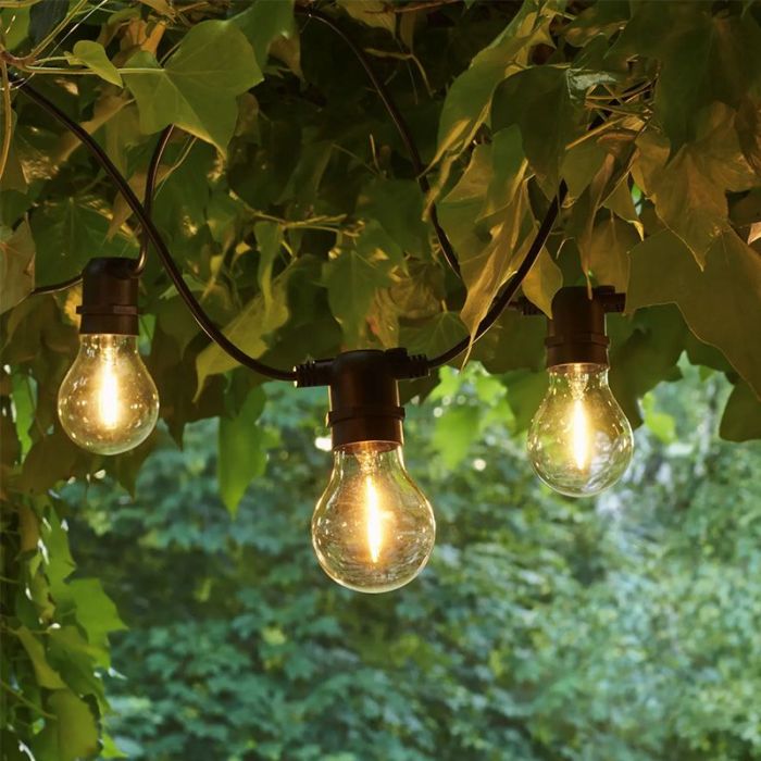 Light chain 9.5 meters including 10 large bulbs