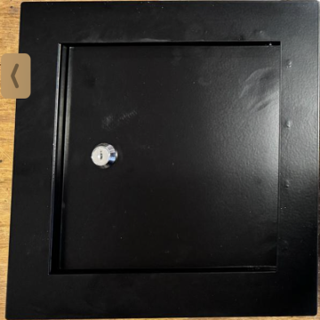 Small gate for boxing machine