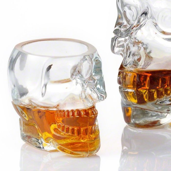 Skull head bottle + 2x shot glasses