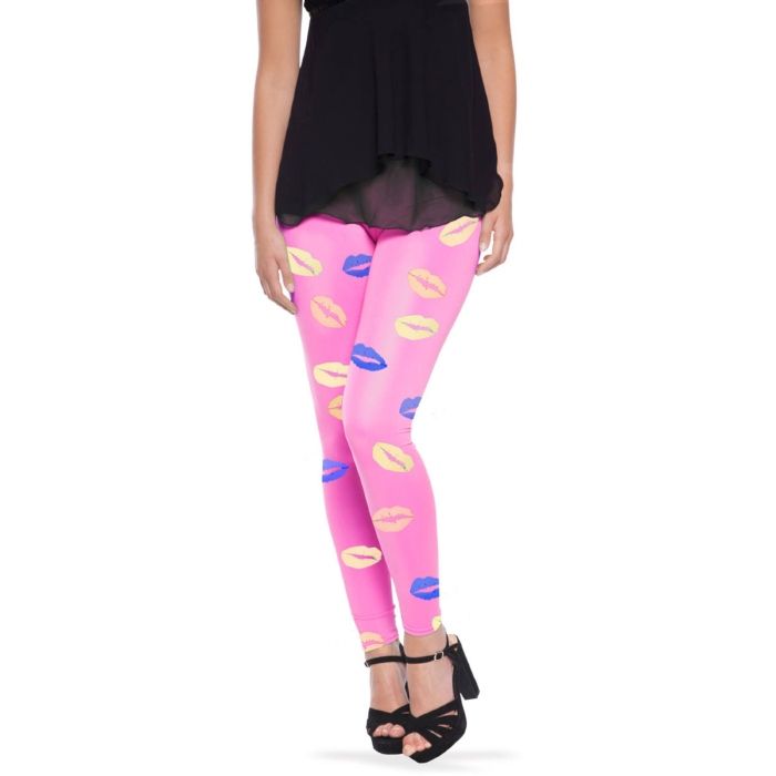 Pink leggings with kiss motifs