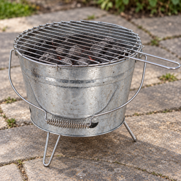 Grill Bucket with Zinc Finish and Grate, 22 cm high